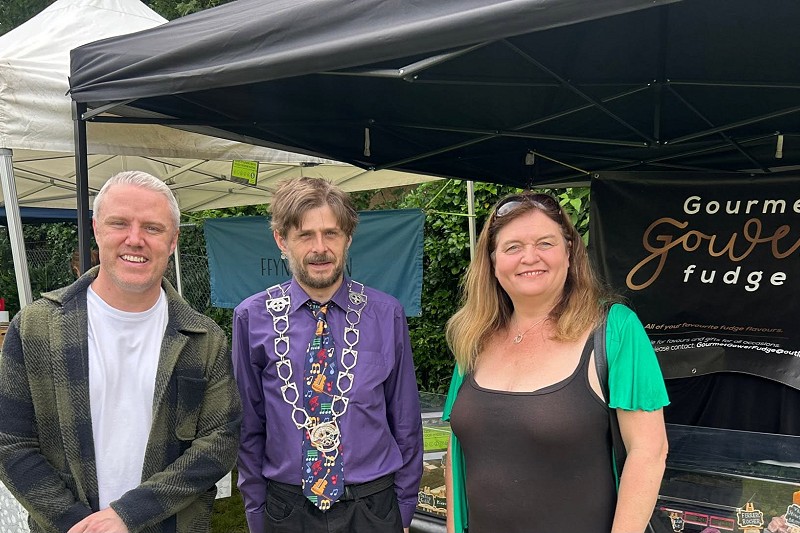 Sioned with a local councillor and the town mayor